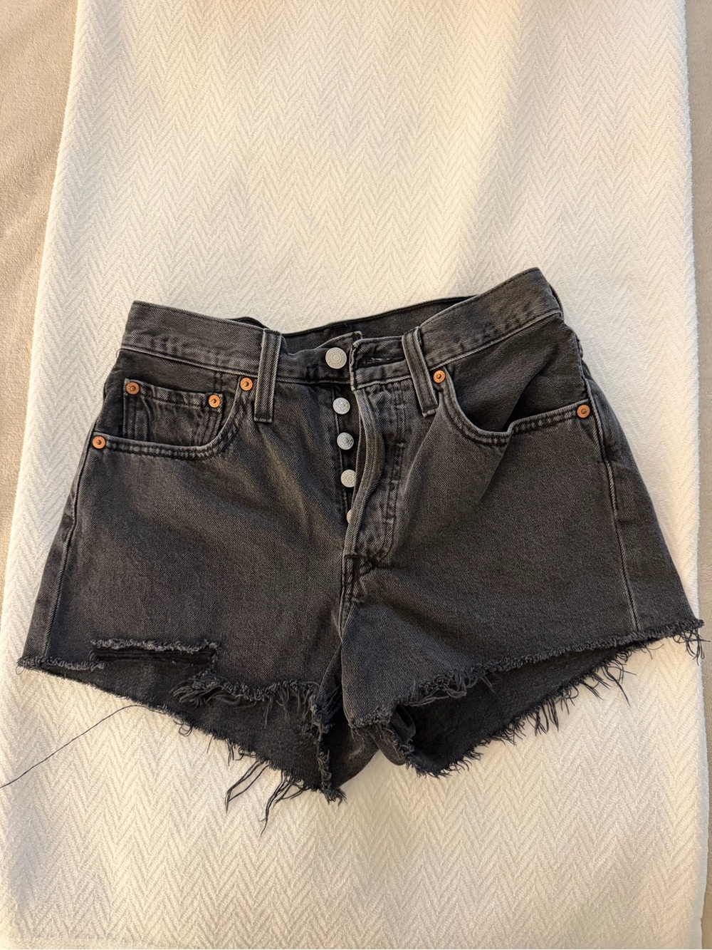 Levi’s High-Rise Black Denim Women's Shorts